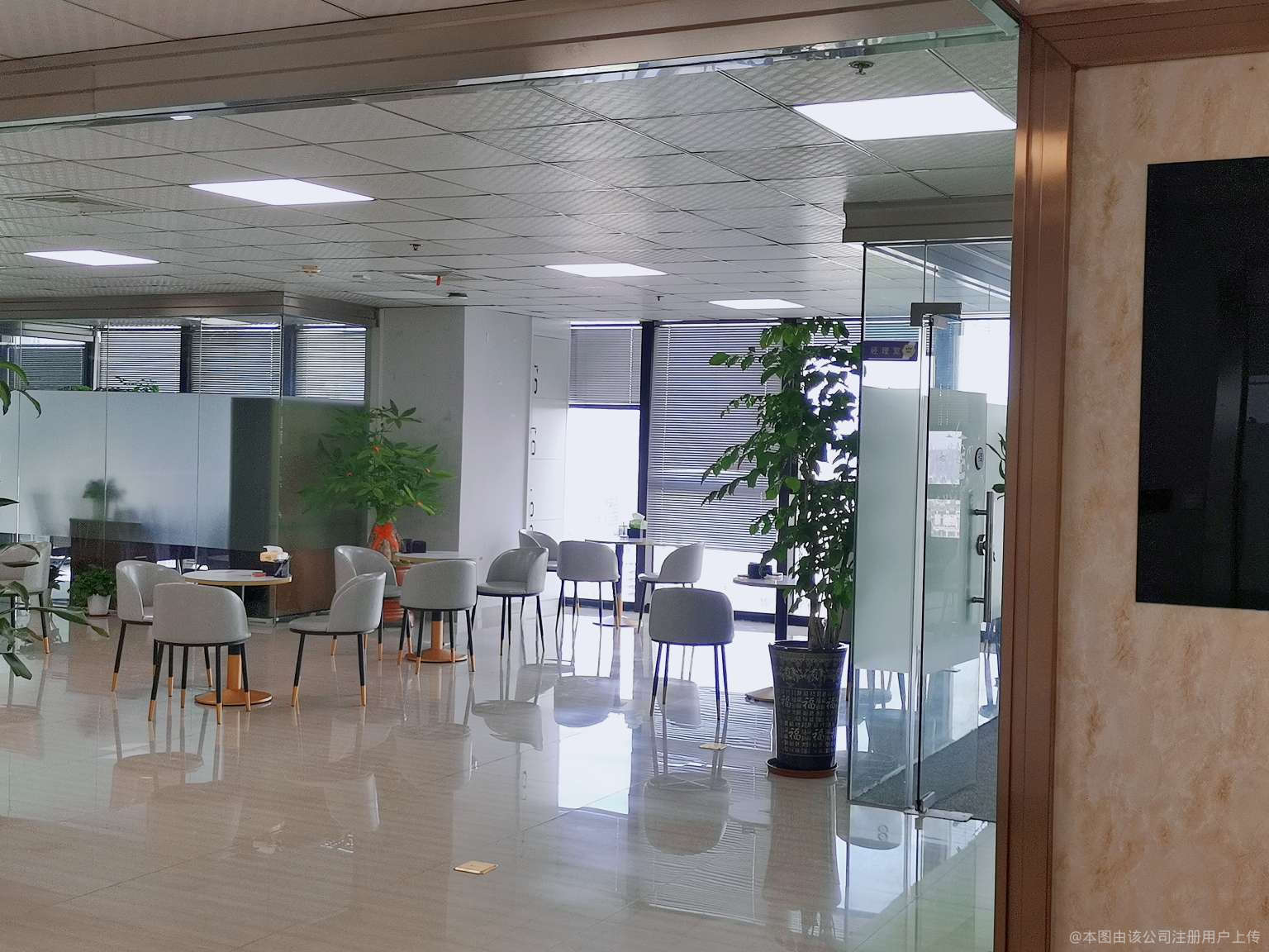 盛銀商務咨詢 助力企業高效決策，實現降本增效新突破
