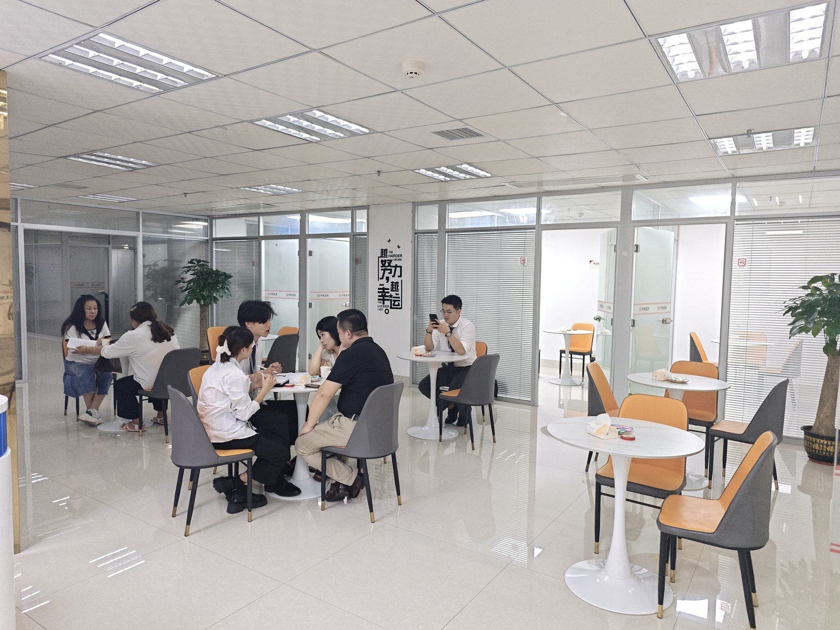 廣西匯銀成商務咨詢 專業引領，助力企業穩健前行